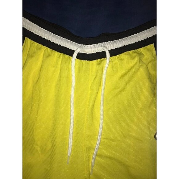 Nike Dri Fit DNA + Basketball Shorts Size Large - Picture 9 of 11